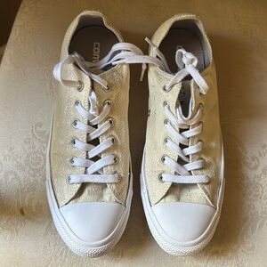 Converse All Star cream lace sneakers, tennis shoes, EUC! Women’s 10